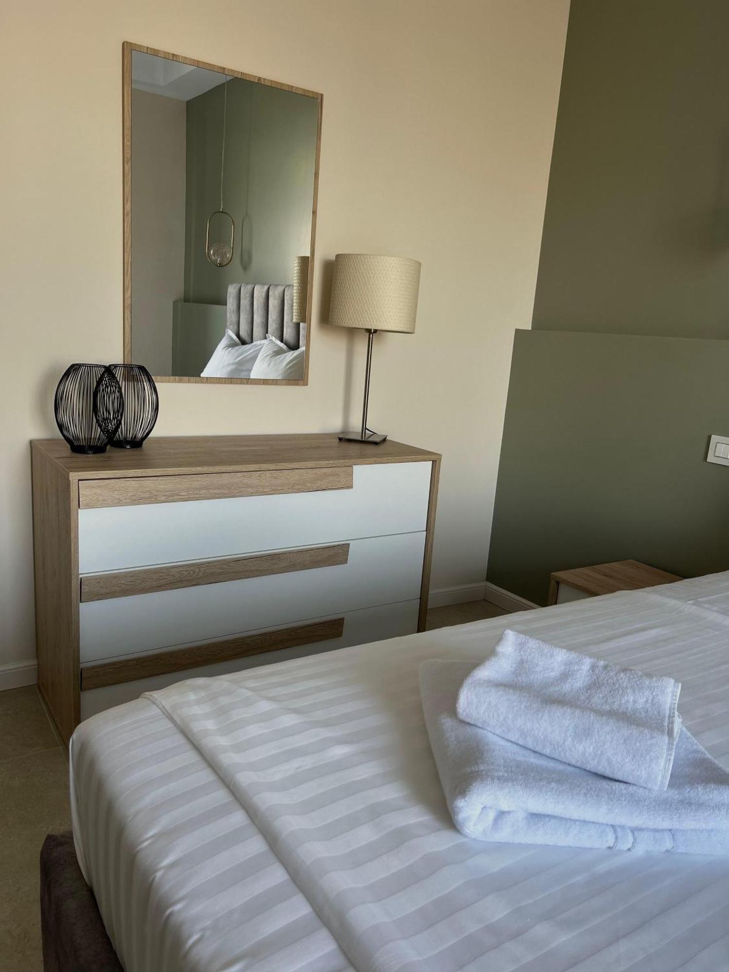 Pensiunea Villa D'Amici Mosnita Noua Luaran gambar