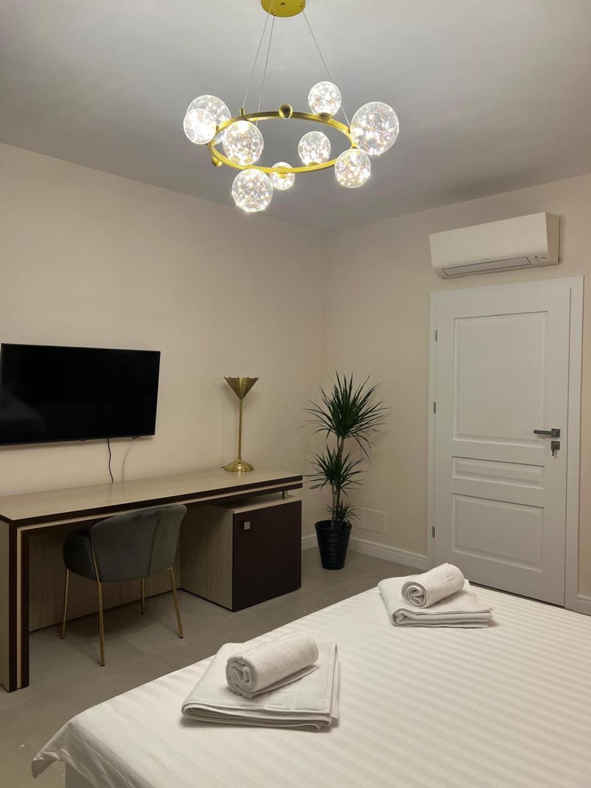 Pensiunea Villa D'Amici Mosnita Noua Luaran gambar