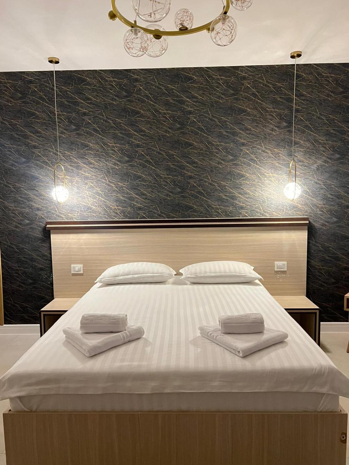 Pensiunea Villa D'Amici Mosnita Noua Luaran gambar